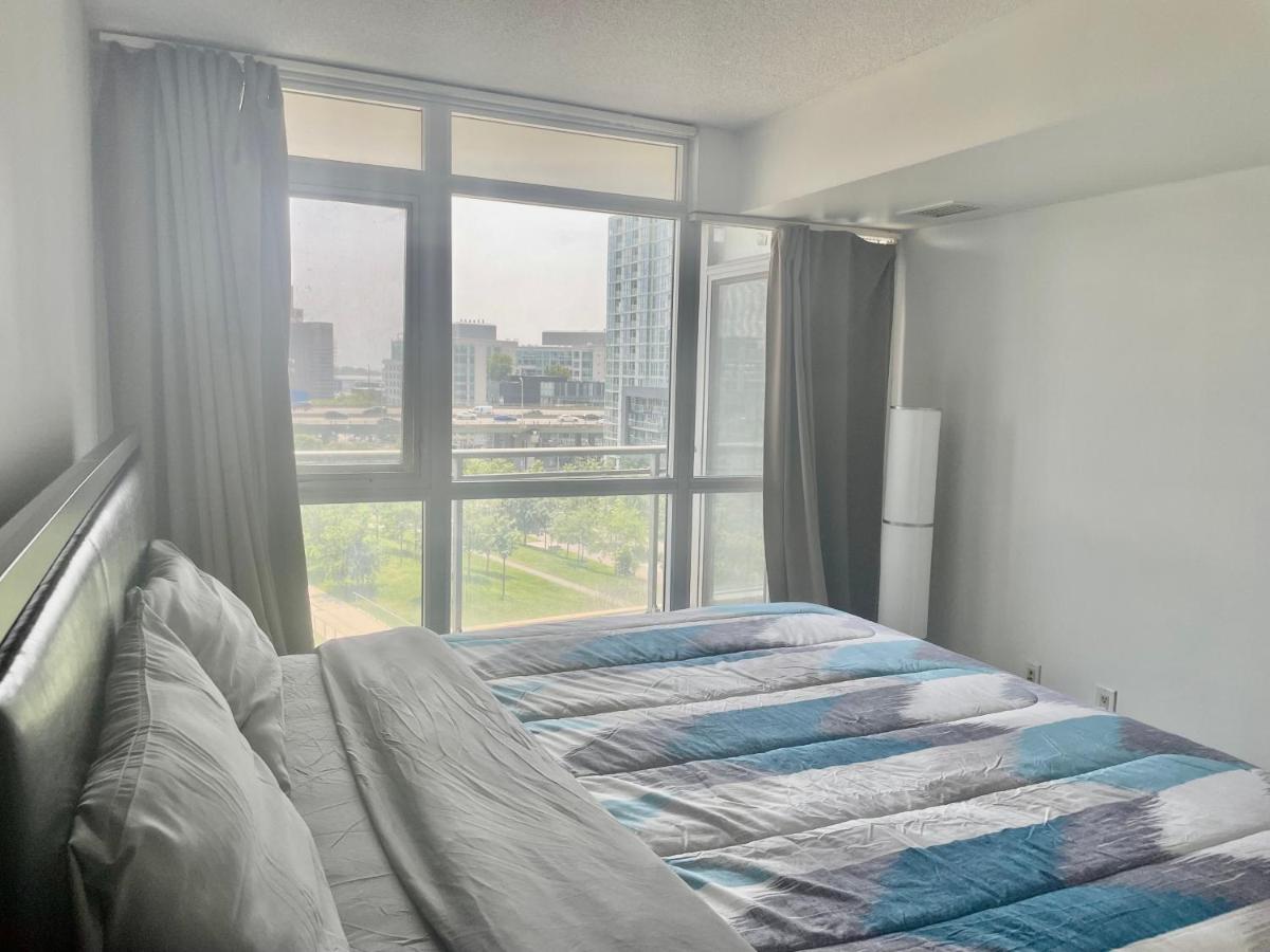 Three Br Condo Step To Cn Tower Rogers Center With Free Parking Торонто Екстериор снимка