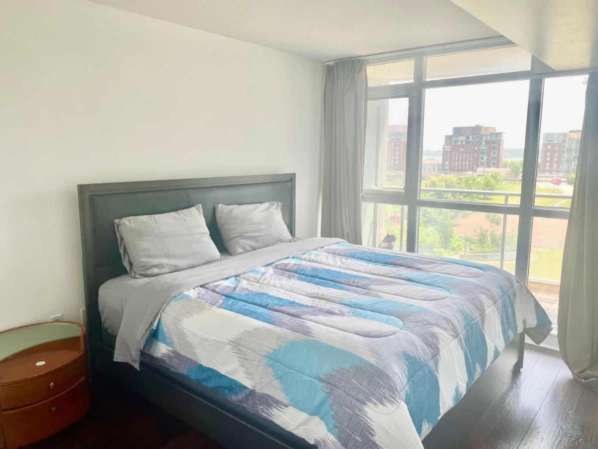 Three Br Condo Step To Cn Tower Rogers Center With Free Parking Торонто Екстериор снимка