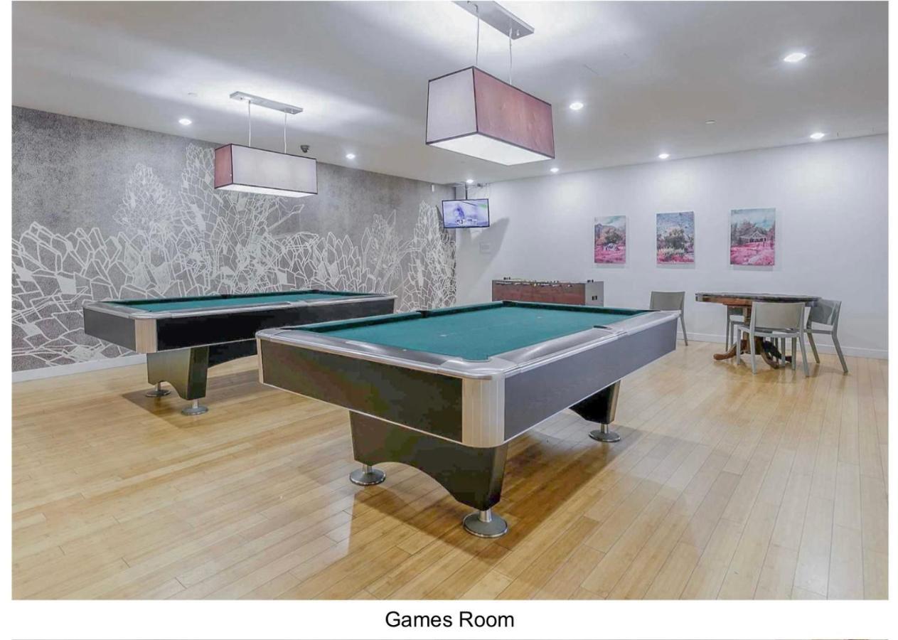 Three Br Condo Step To Cn Tower Rogers Center With Free Parking Торонто Екстериор снимка
